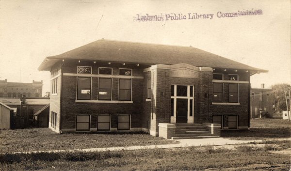 Stanton Public Library 1915